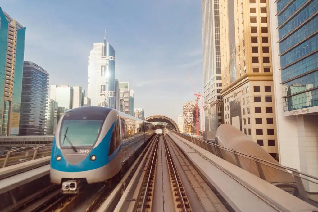 dubai metro timings from etisalat station